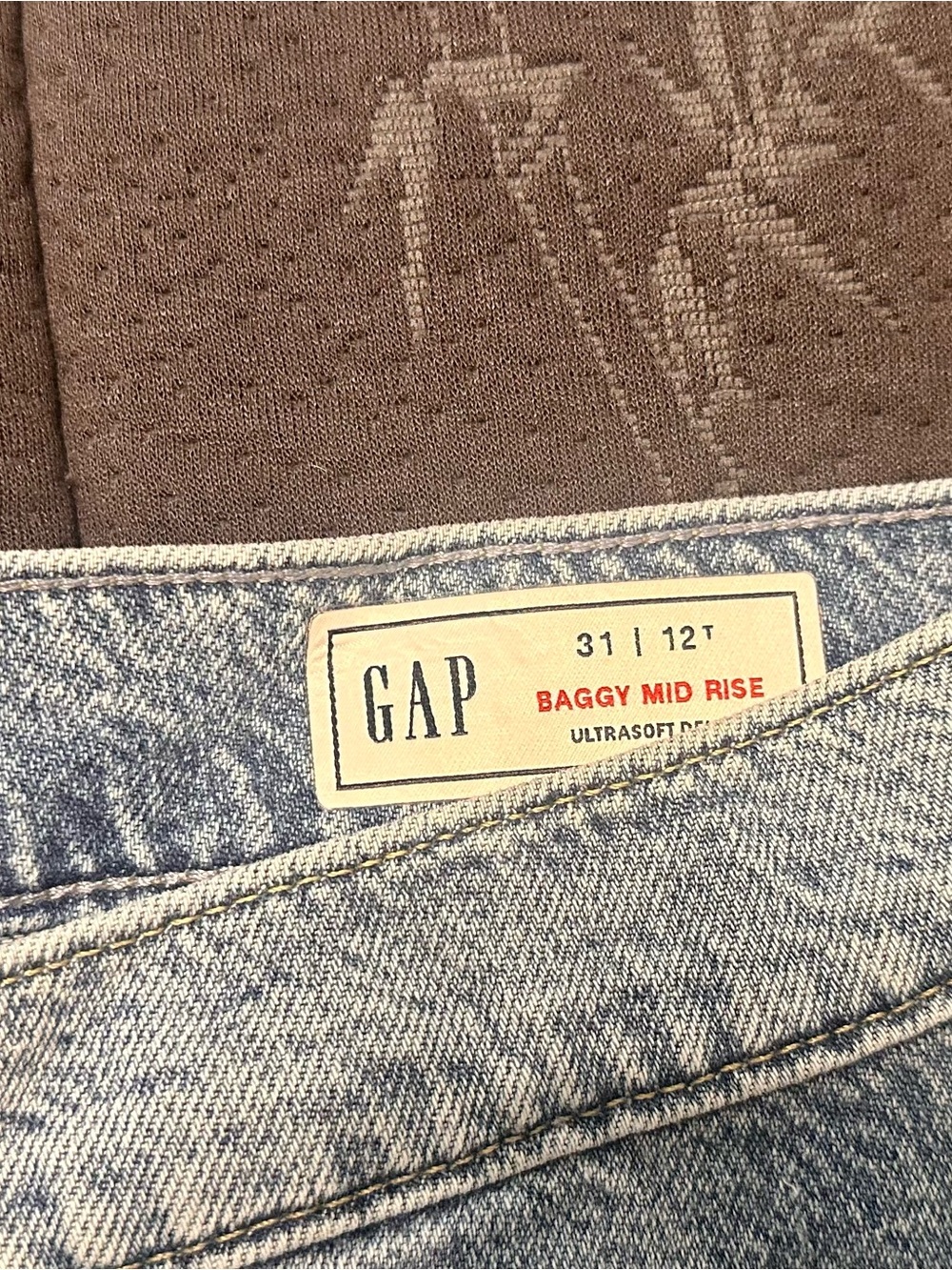 GAP Baggy Mid Rise Jeans in Light Blue Denim